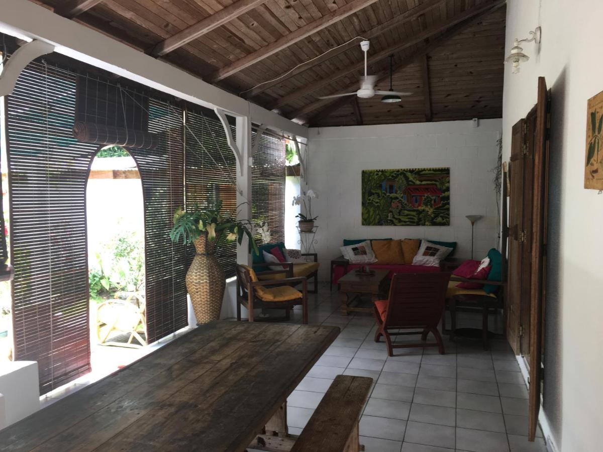 Le Medinilla Panzió Bras-Panon Kültér fotó